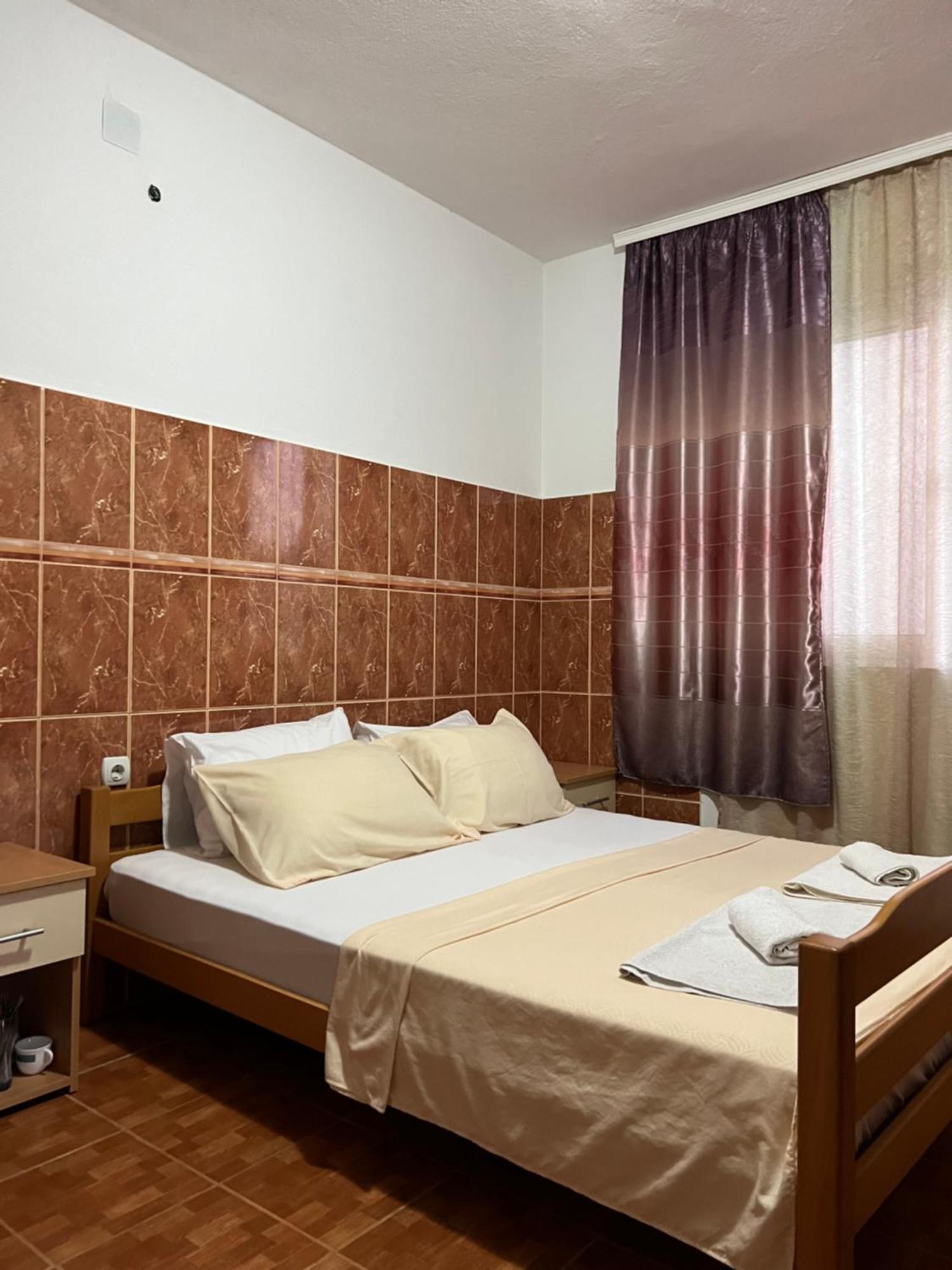Apartments Fat E Jet - Pool & Breakfast Ulcinj Bagian luar foto