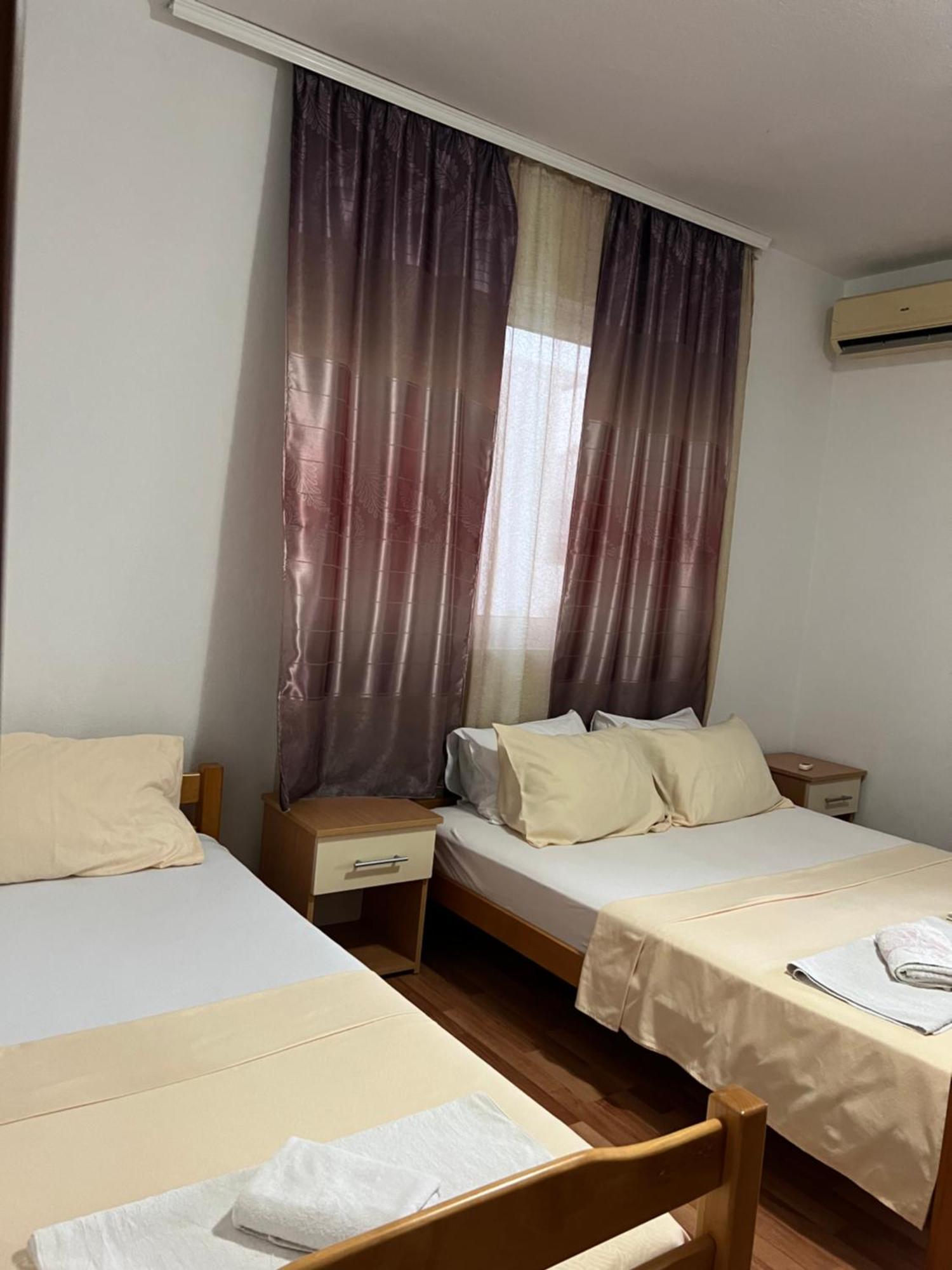 Apartments Fat E Jet - Pool & Breakfast Ulcinj Bagian luar foto