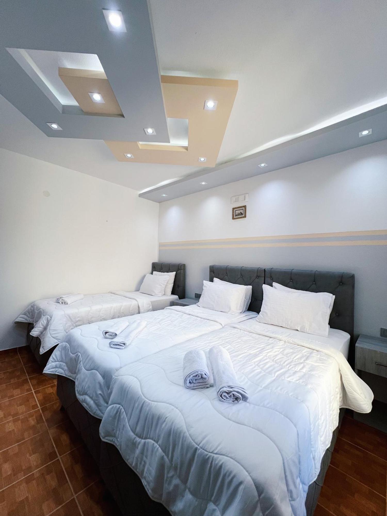 Apartments Fat E Jet - Pool & Breakfast Ulcinj Bagian luar foto