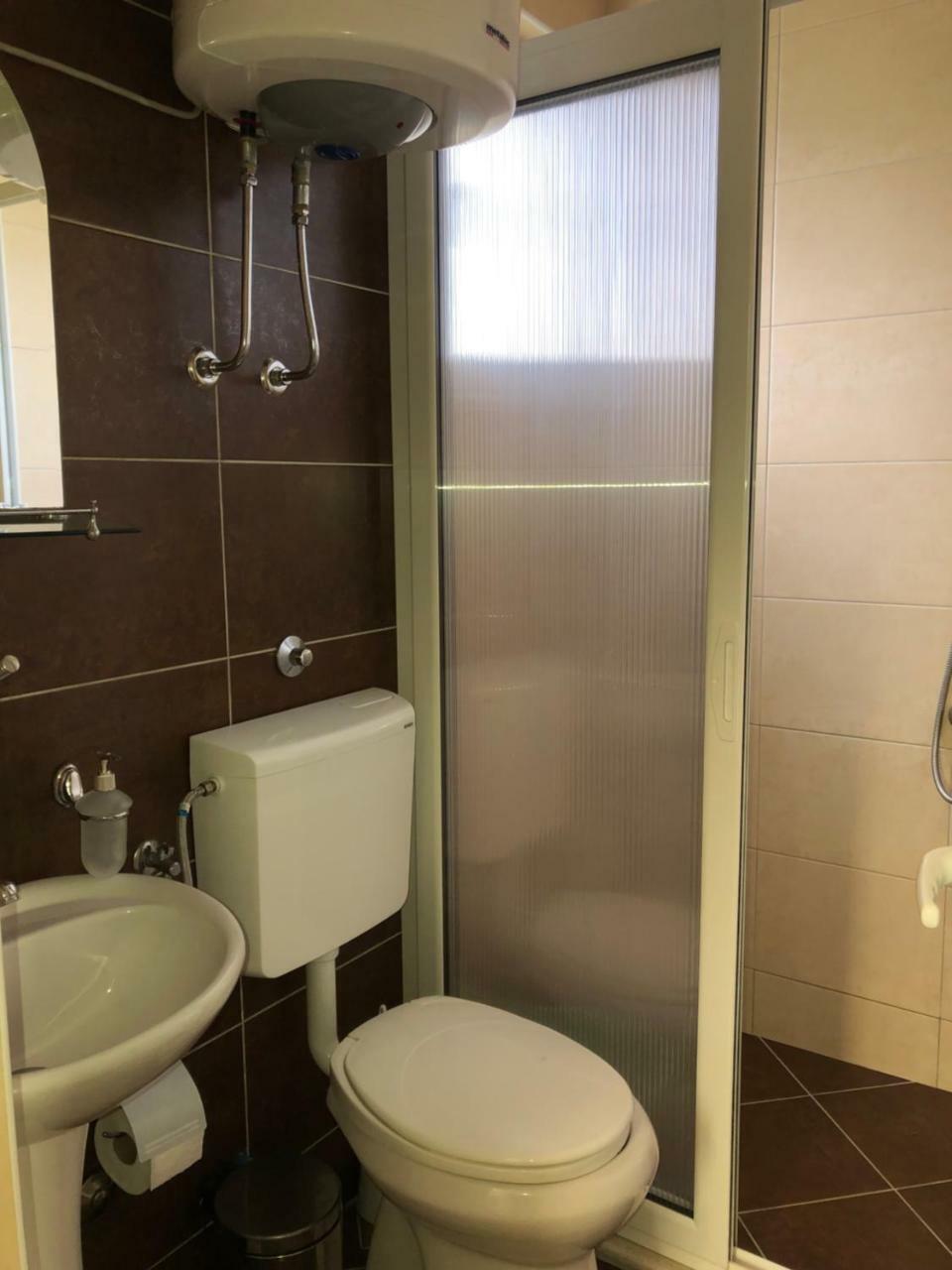 Apartments Fat E Jet - Pool & Breakfast Ulcinj Bagian luar foto